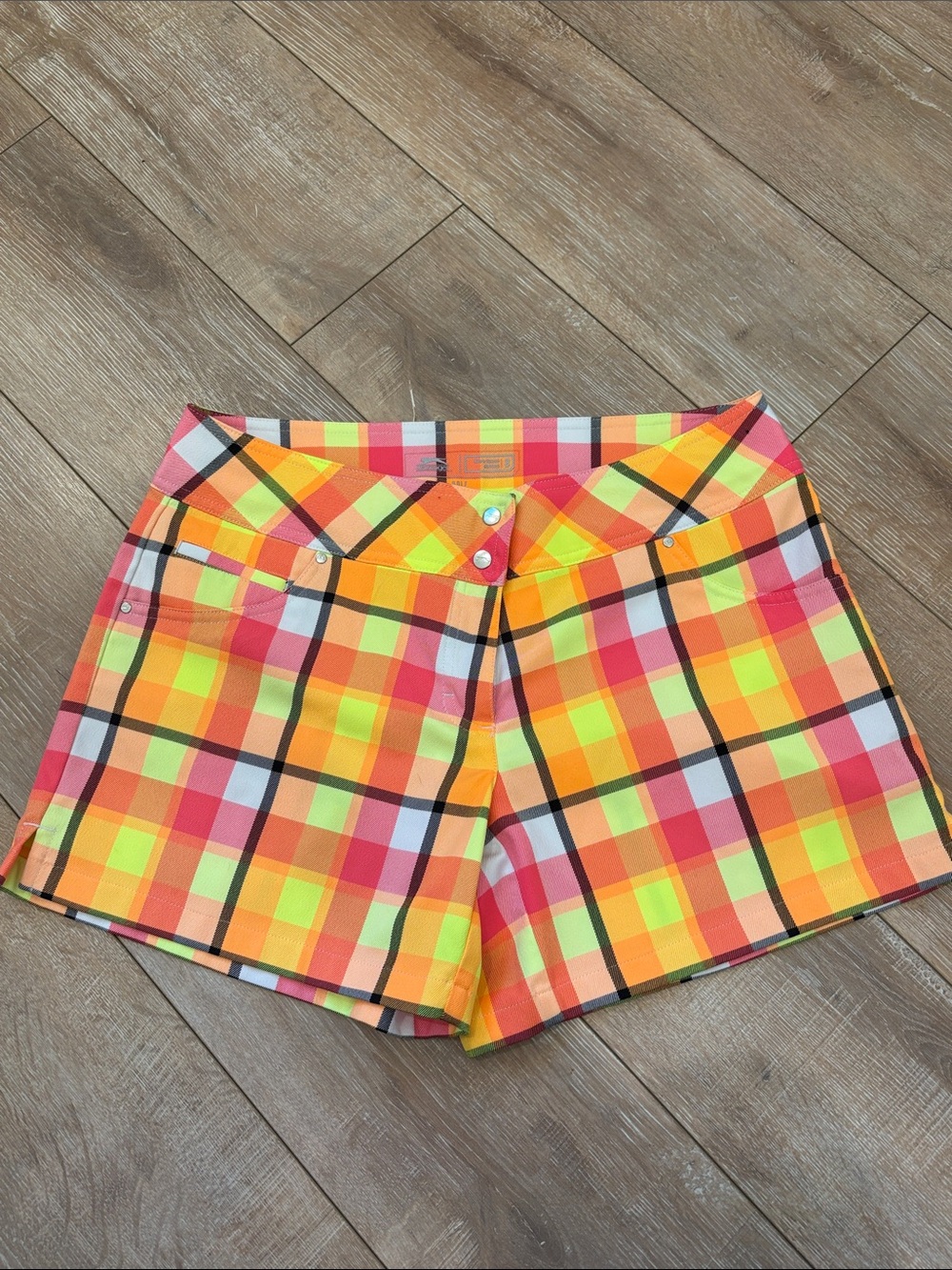 Slazenger Vibrant Plaid Women’s golf Shorts in Orange & Pink